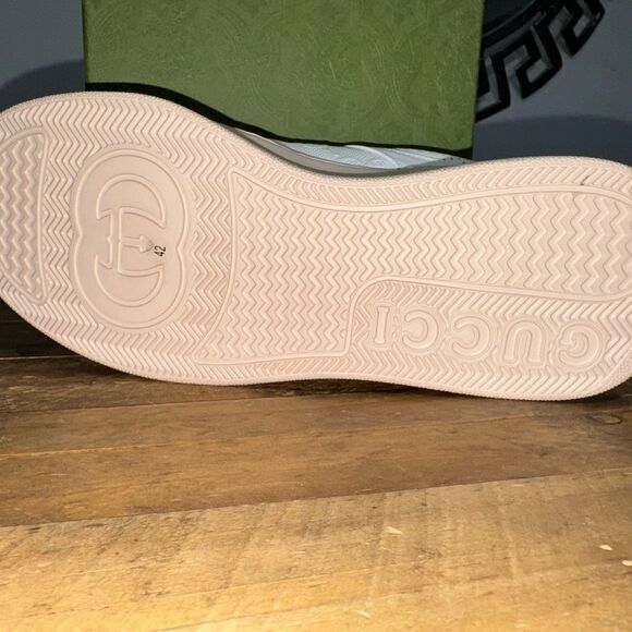 Gucci GG Embossed Sneakers - Picture 7 of 9